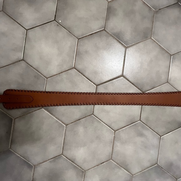 Banana Republic leather cognac belt - Picture 7 of 8